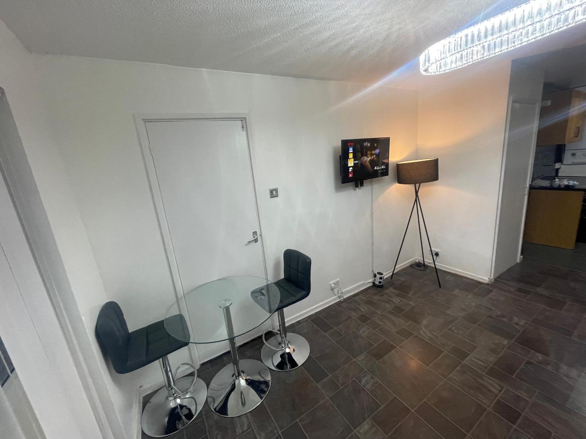 New! 4 Bedroom London House With Garden And Lawn Londres Exterior foto